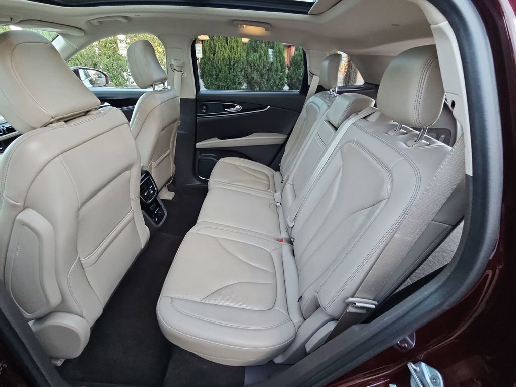 Used 2021 Lincoln Nautilus Reserve w/ Equipment Group 201A image 20