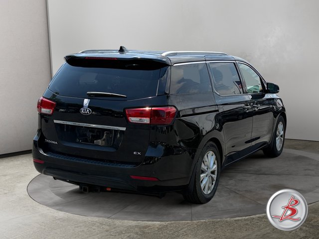 Used 2016 Kia Sedona EX FWD image 7