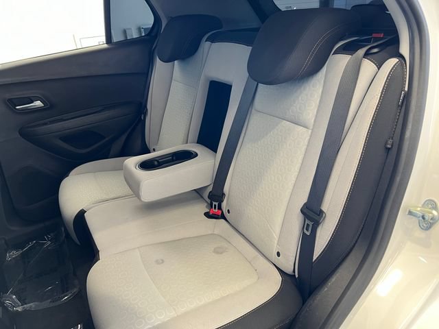 Used 2020 Chevrolet Trax LS w/ Tint and Cruise Package FWD image 38