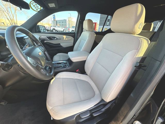 Used 2023 Chevrolet Traverse LS w/ Safety Package image 18