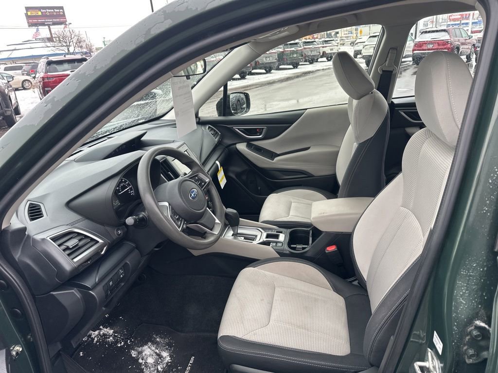 Used 2023 Subaru Forester image 9