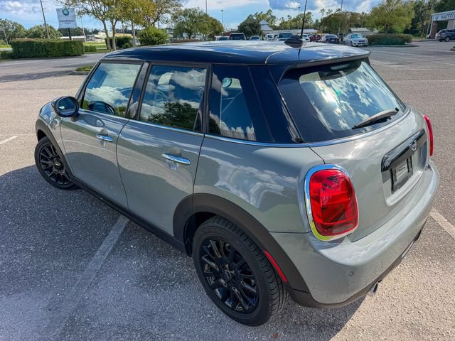 Used 2021 MINI Cooper 4-Door Hardtop w/ 6.5" Touchscreen Package FWD image 5