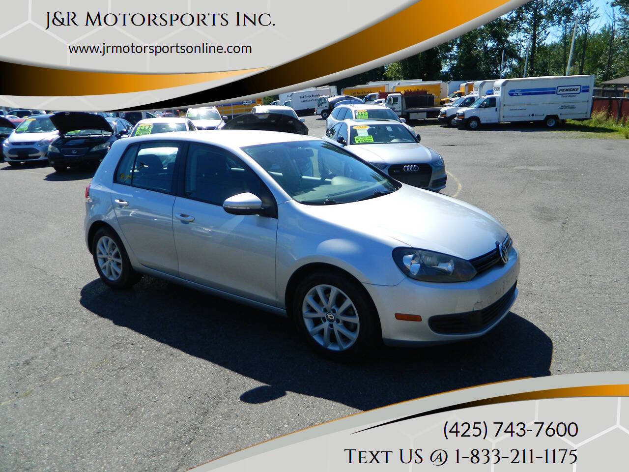 Used 2013 Volkswagen Golf 4-Door FWD image 1