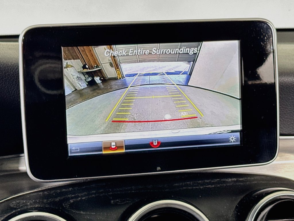 Used 2019 Mercedes-Benz GLC 300 4MATIC image 32