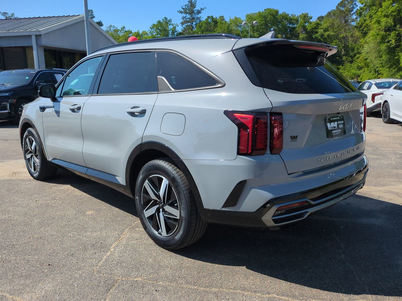 Used 2022 Kia Sorento EX w/ Panoramic Sunroof Package image 7