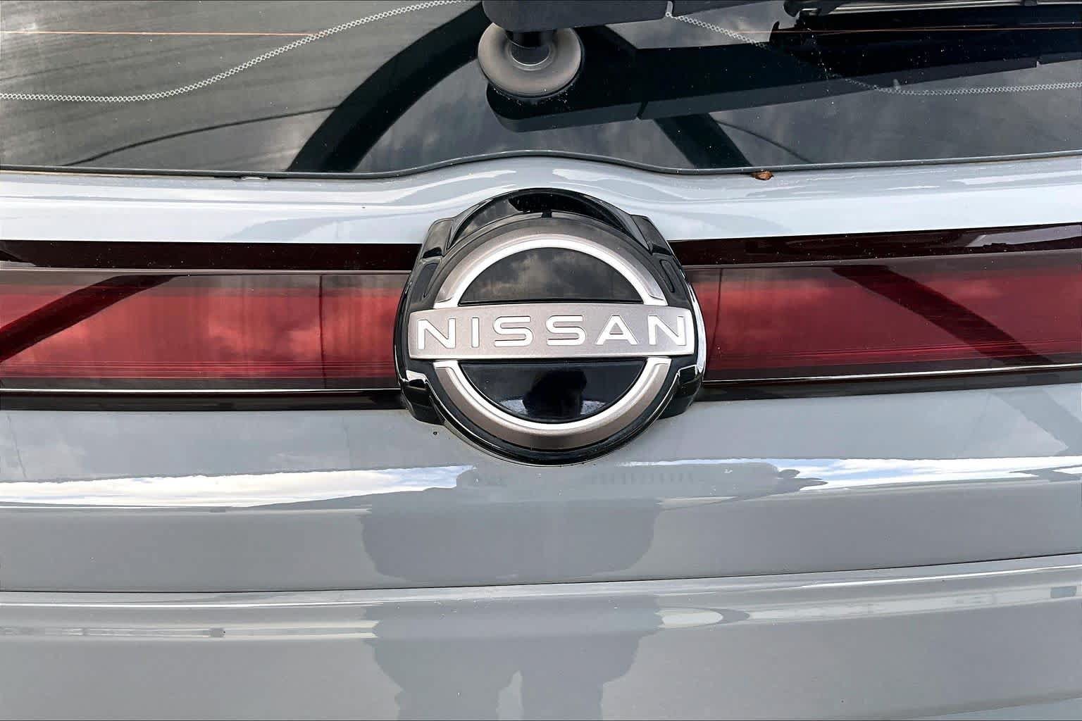 Certified 2024 Nissan Kicks SR w/ SR Premium Package FWD image 30