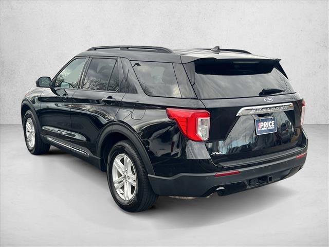 Used 2022 Ford Explorer XLT image 7