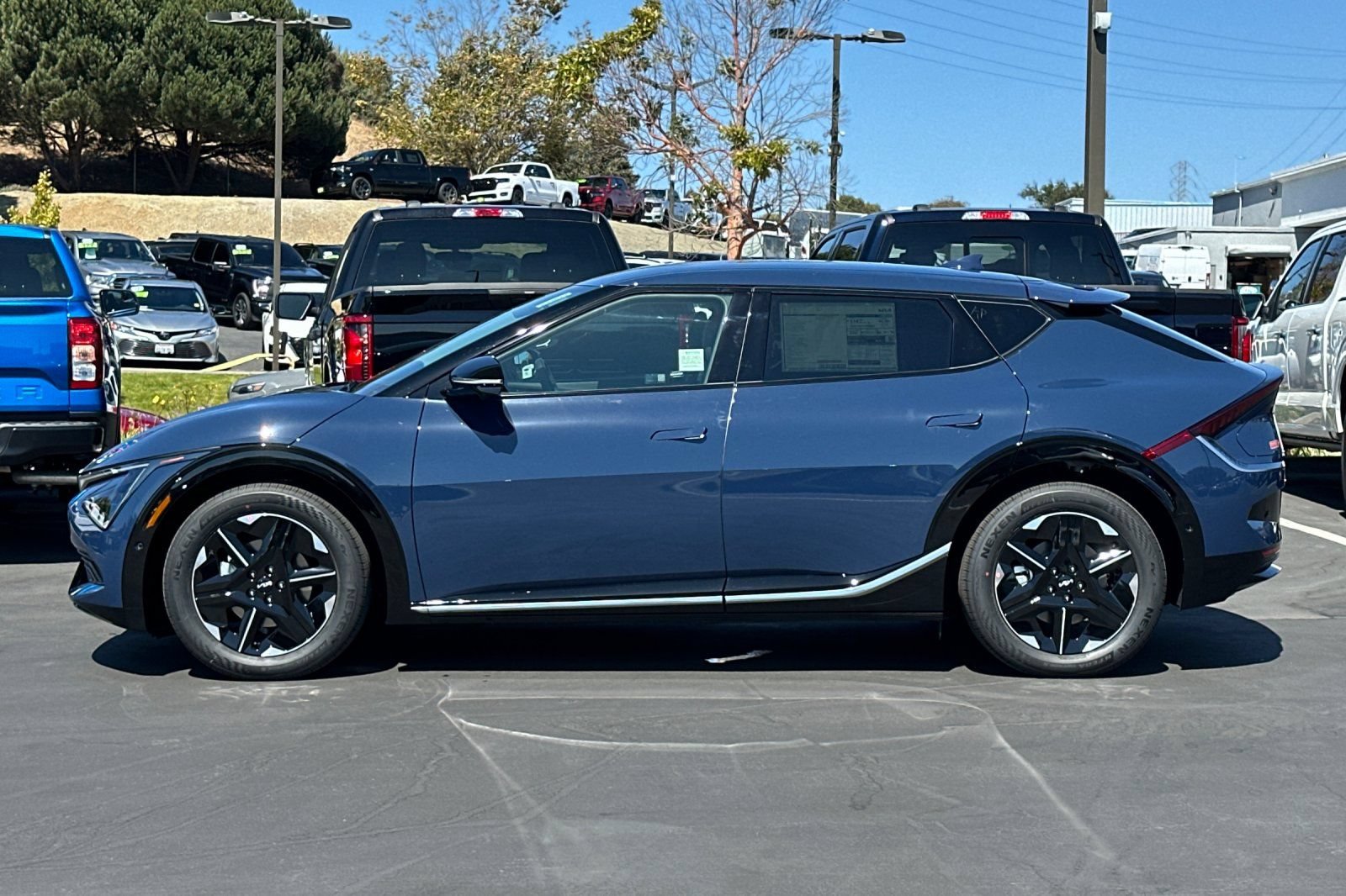 New 2026 Kia EV6 Wind RWD image 7