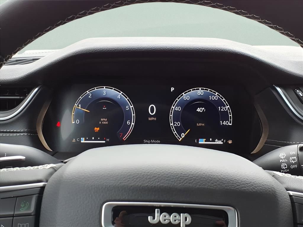 New 2025 Jeep Grand Cherokee Laredo image 26