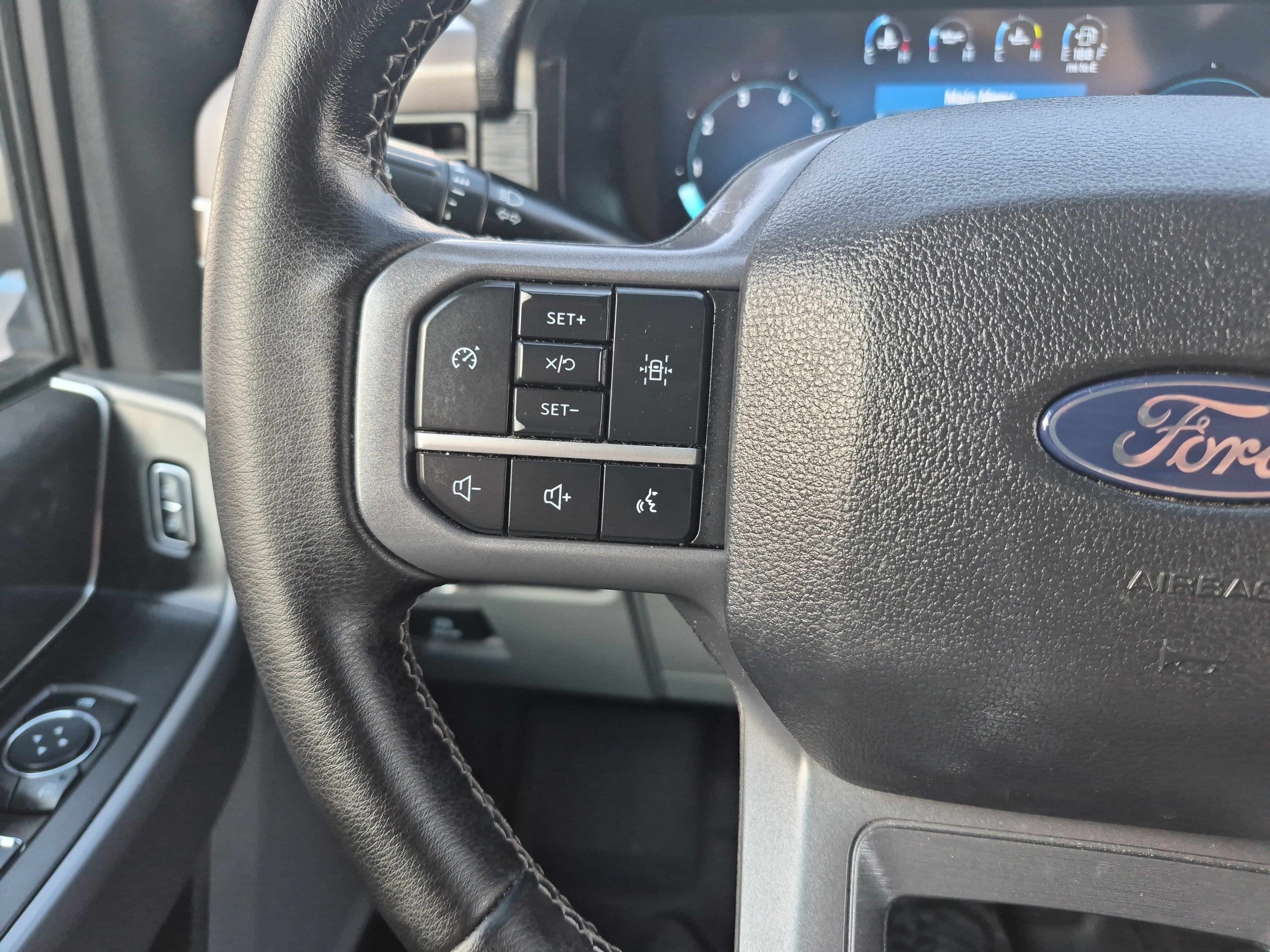 Certified 2025 Ford F150 XLT w/ Equipment Group 301A Standard RWD image 28