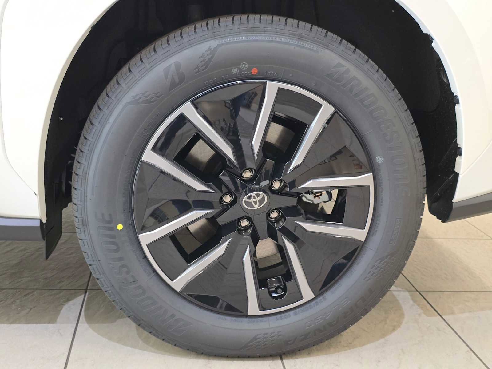 New 2026 Toyota bZ FWD image 8