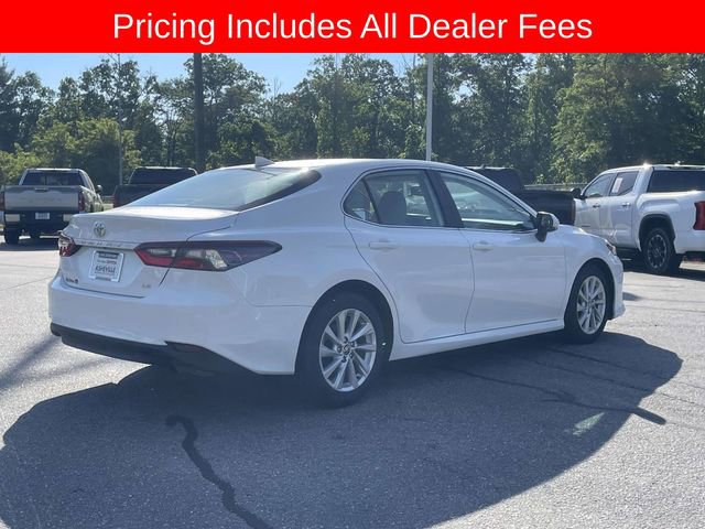 Used 2024 Toyota Camry LE w/ Convenience Package FWD image 5