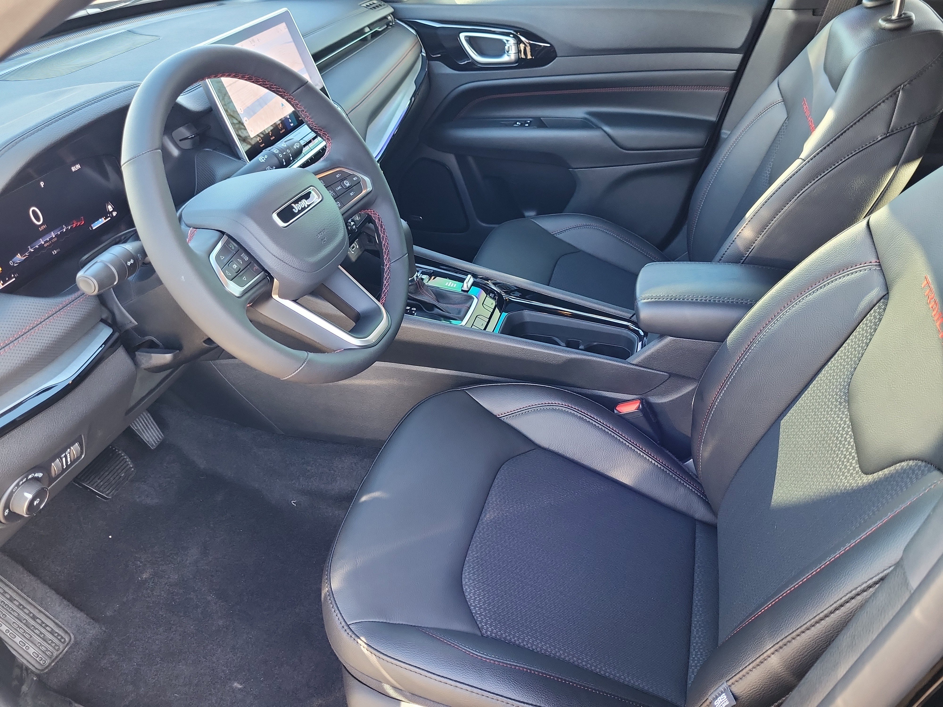 New 2026 Jeep Compass Trailhawk w/ Sun, Sound & Navigation Group image 23