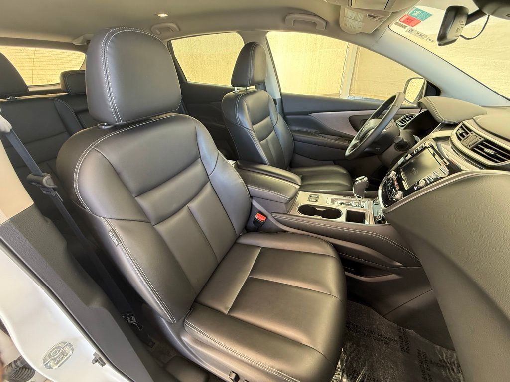 Used 2024 Nissan Murano SV w/ SV Midnight Edition Package image 12