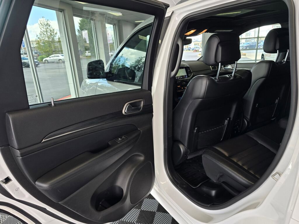 Used 2020 Jeep Grand Cherokee Limited X image 40