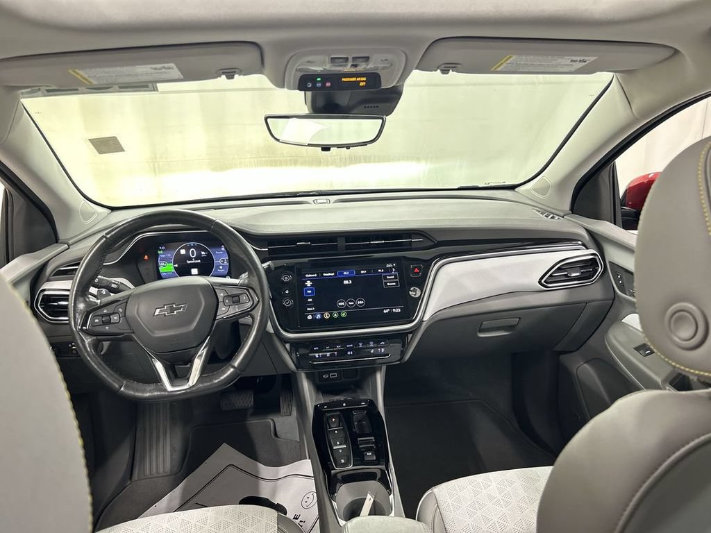 Certified 2023 Chevrolet Bolt EUV Premier w/ Sun & Sound Package FWD image 18