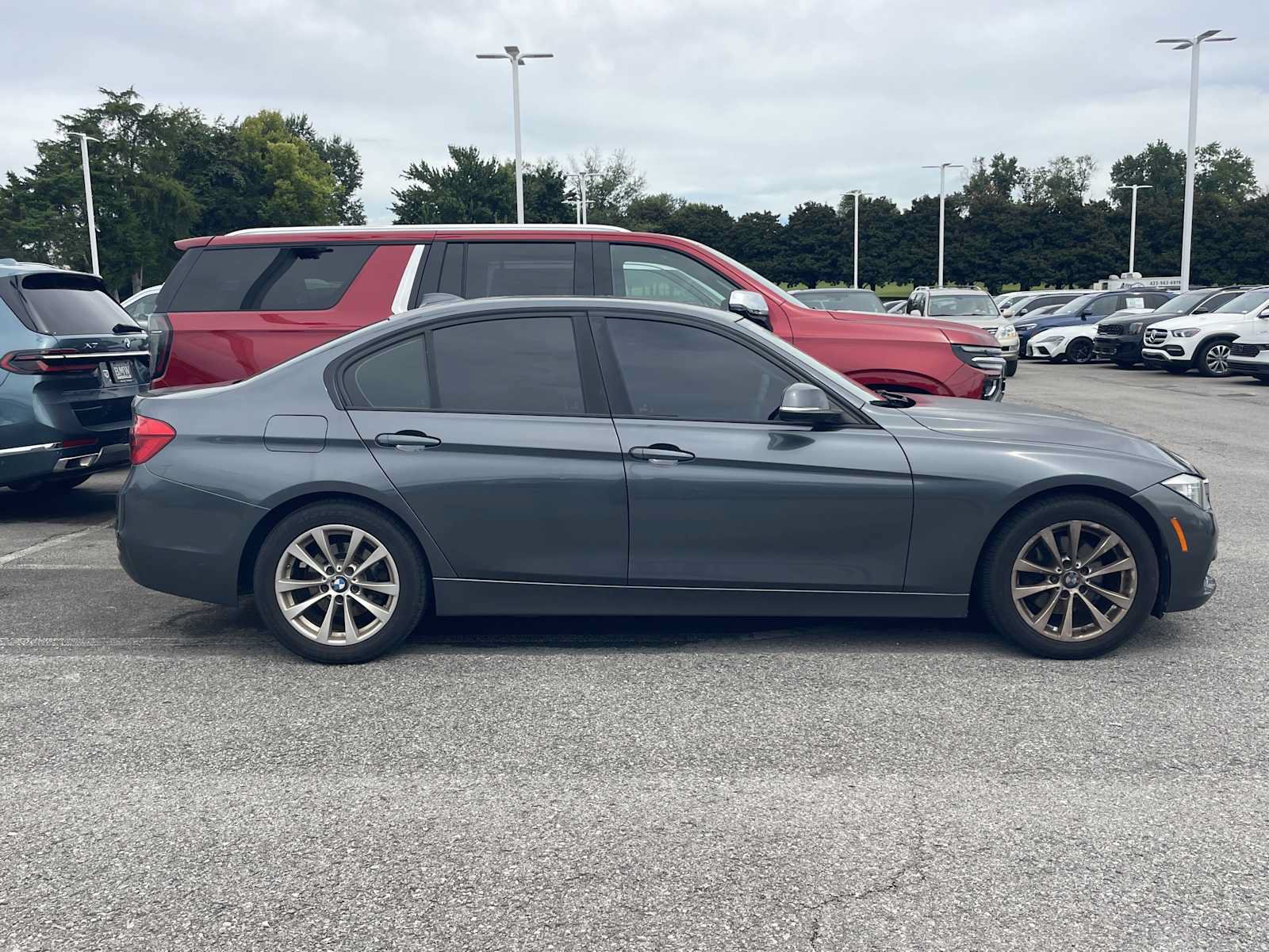 Used 2016 BMW 320i Sedan RWD image 7