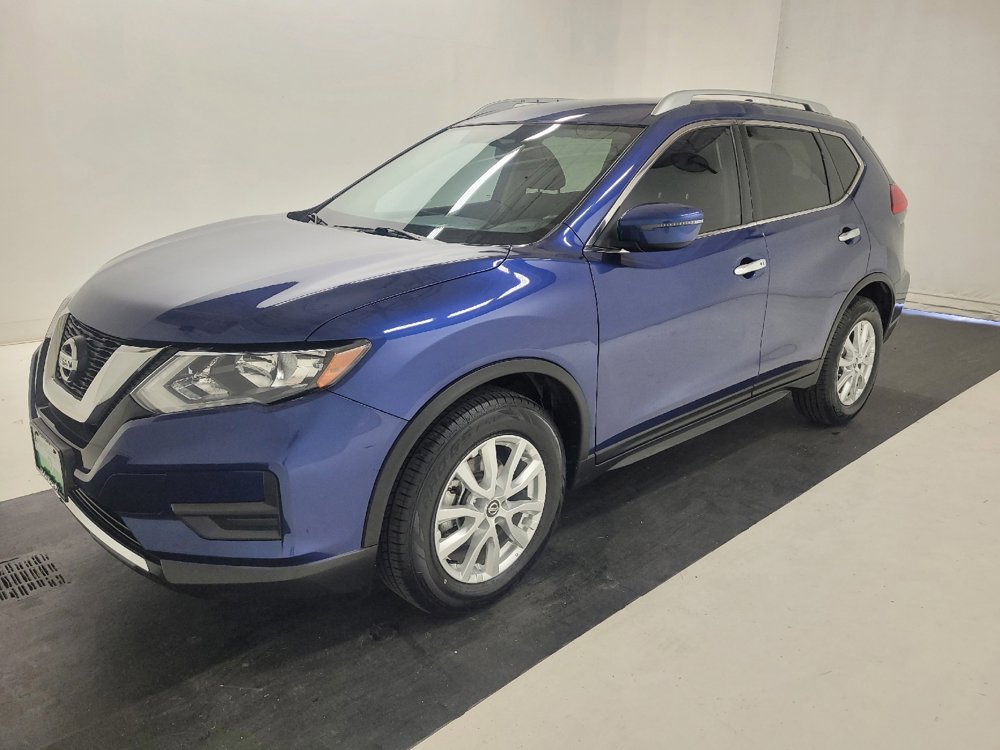 Used 2017 Nissan Rogue SV FWD image 2