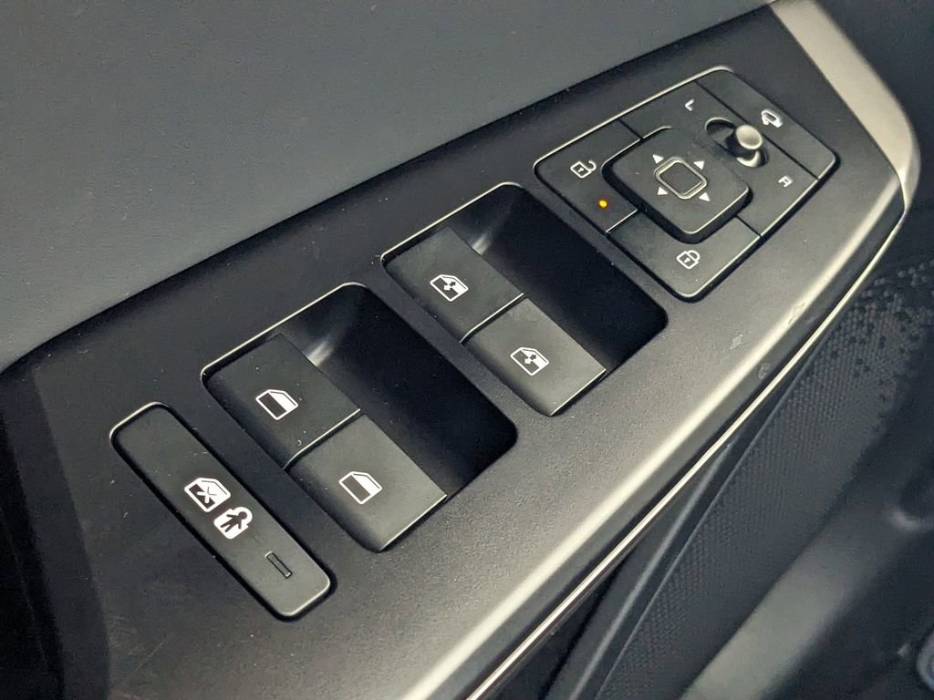 New 2025 Kia EV6 Light w/ Light LR Technology Package RWD image 29