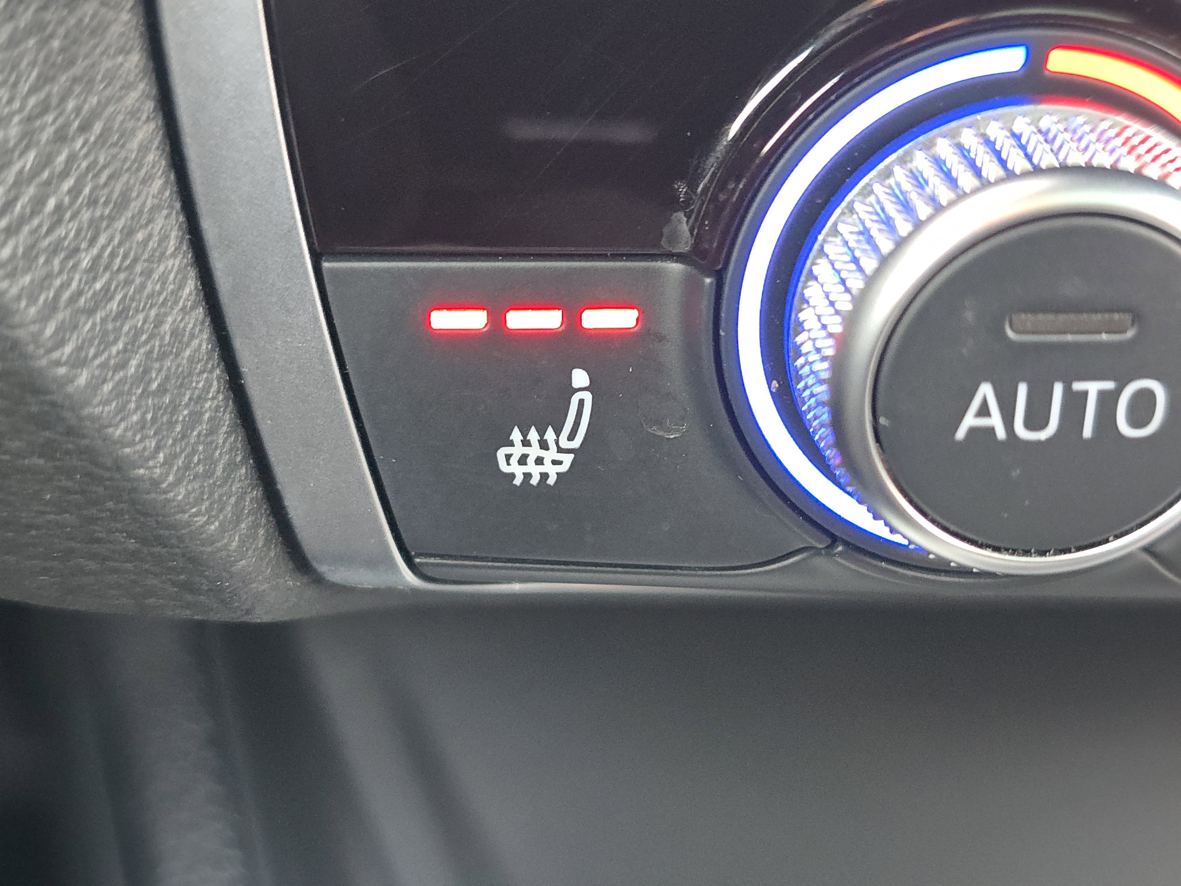 Certified 2022 Audi Q3 2.0T Premium Plus image 25