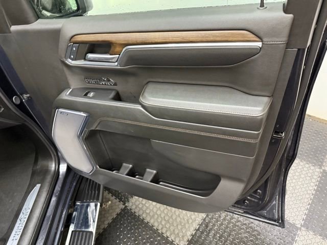 Used 2024 Chevrolet Silverado 1500 High Country w/ High Country Premium Package image 42
