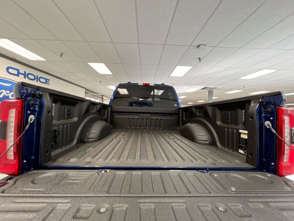 New 2026 Ford F350 4x4 Crew Cab Super Duty image 11