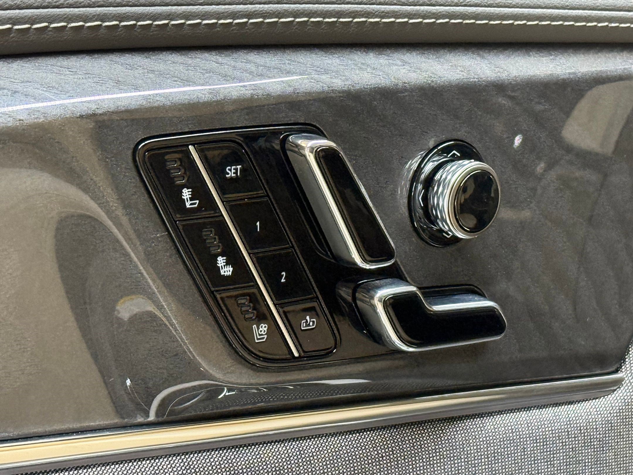 New 2025 Cadillac Escalade IQ Sport 1 w/ Smart Trailering package image 23