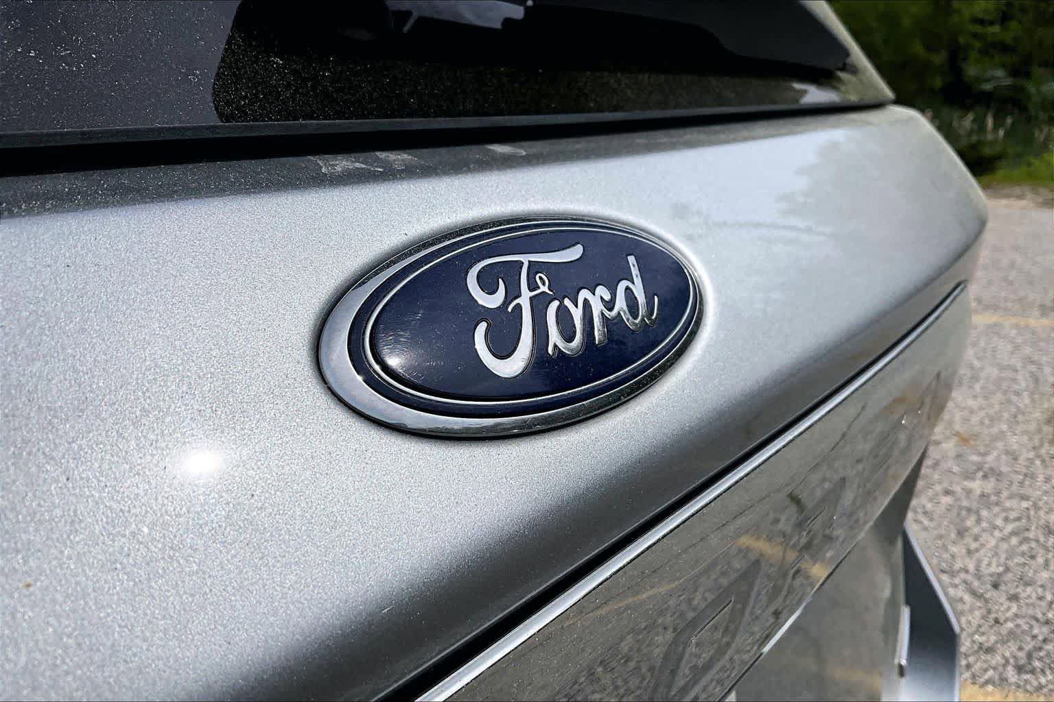 Certified 2020 Ford Explorer Limited w/ Class III Trailer Tow Package AWD/4WD image 33