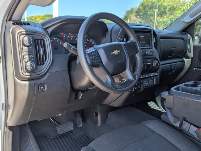 Used 2025 Chevrolet Silverado 2500 Custom w/ Custom Value Package AWD/4WD image 5