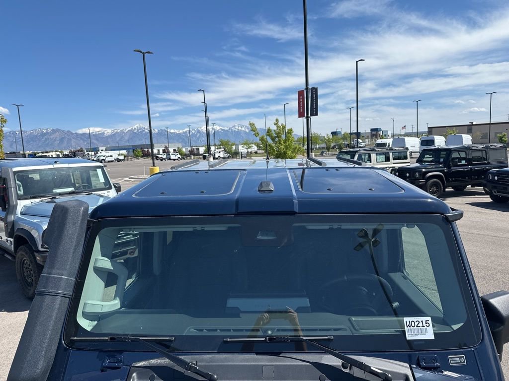 Used 2025 INEOS Grenadier AWD/4WD image 5