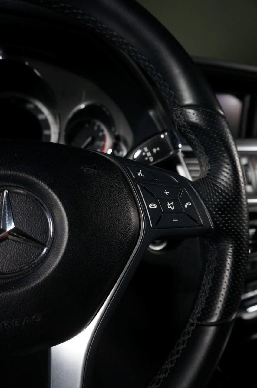 Used 2012 Mercedes-Benz E 350 Sedan image 18