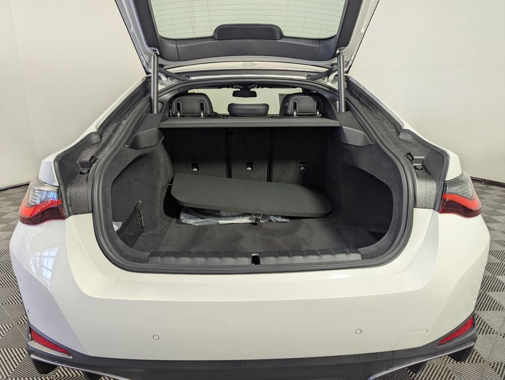 Used 2023 BMW i4 eDrive40 w/ Premium Package image 15