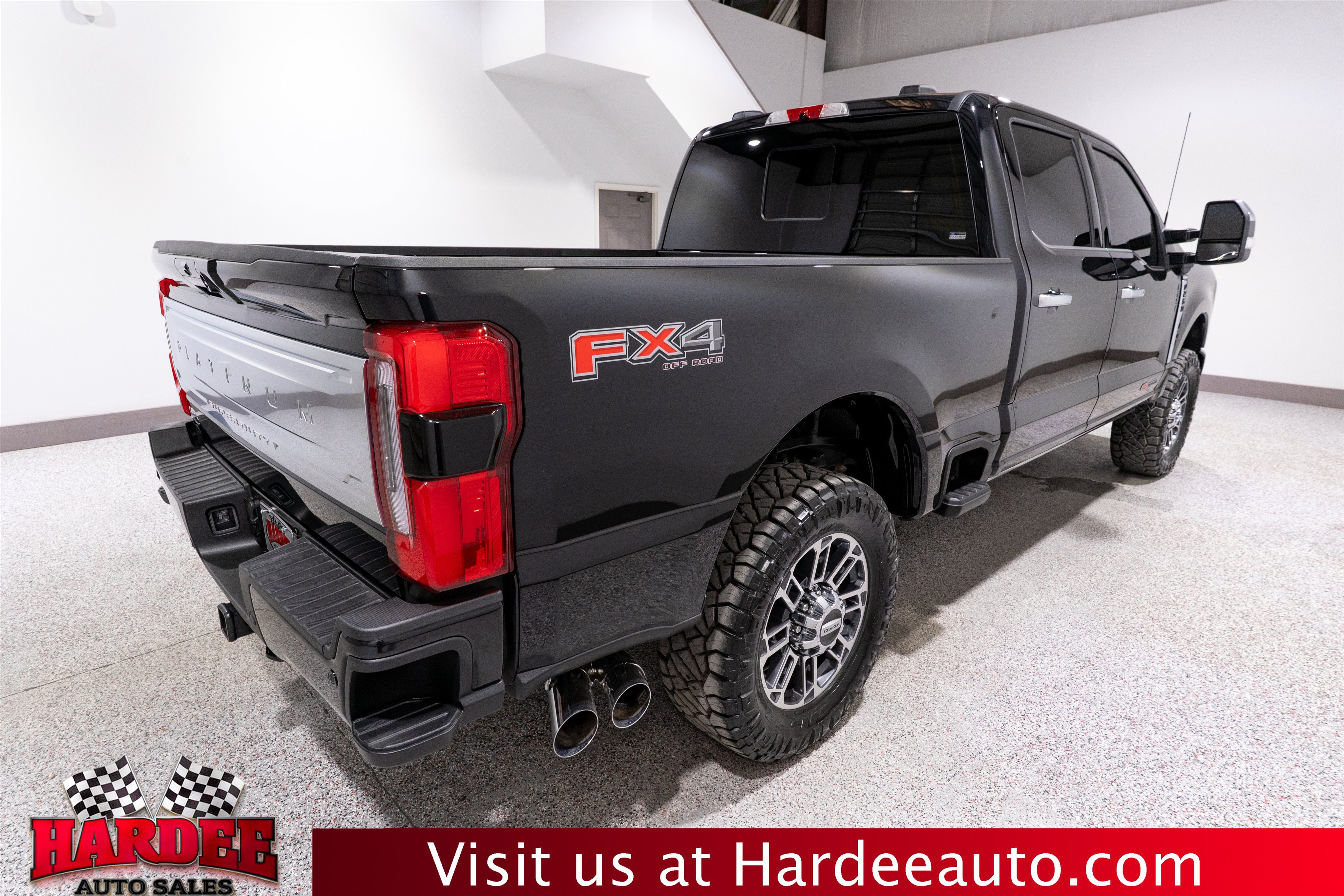 Used 2026 Ford F250 Platinum w/ Platinum Plus Package AWD/4WD image 5