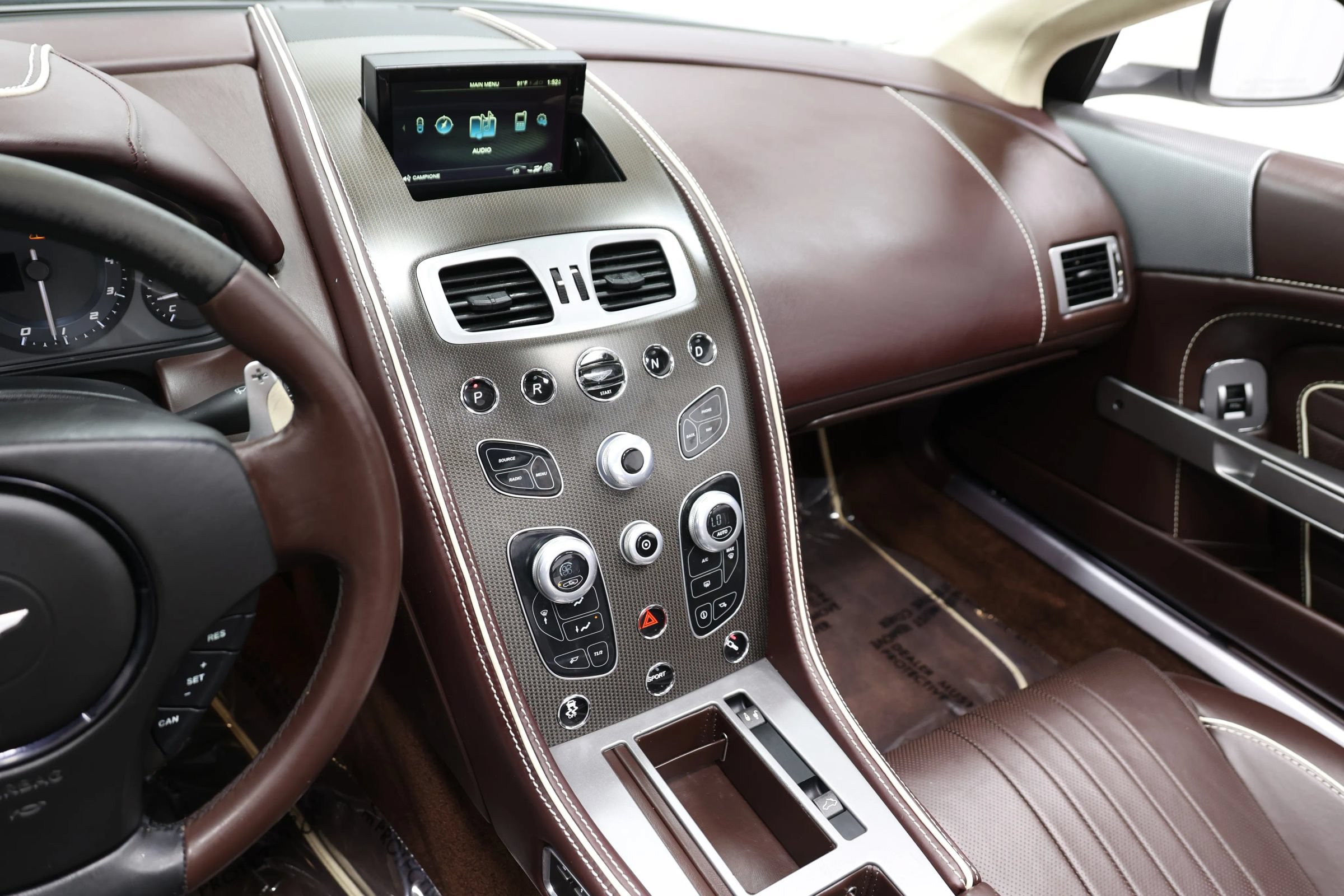 Used 2016 Aston Martin DB9 GT RWD image 42