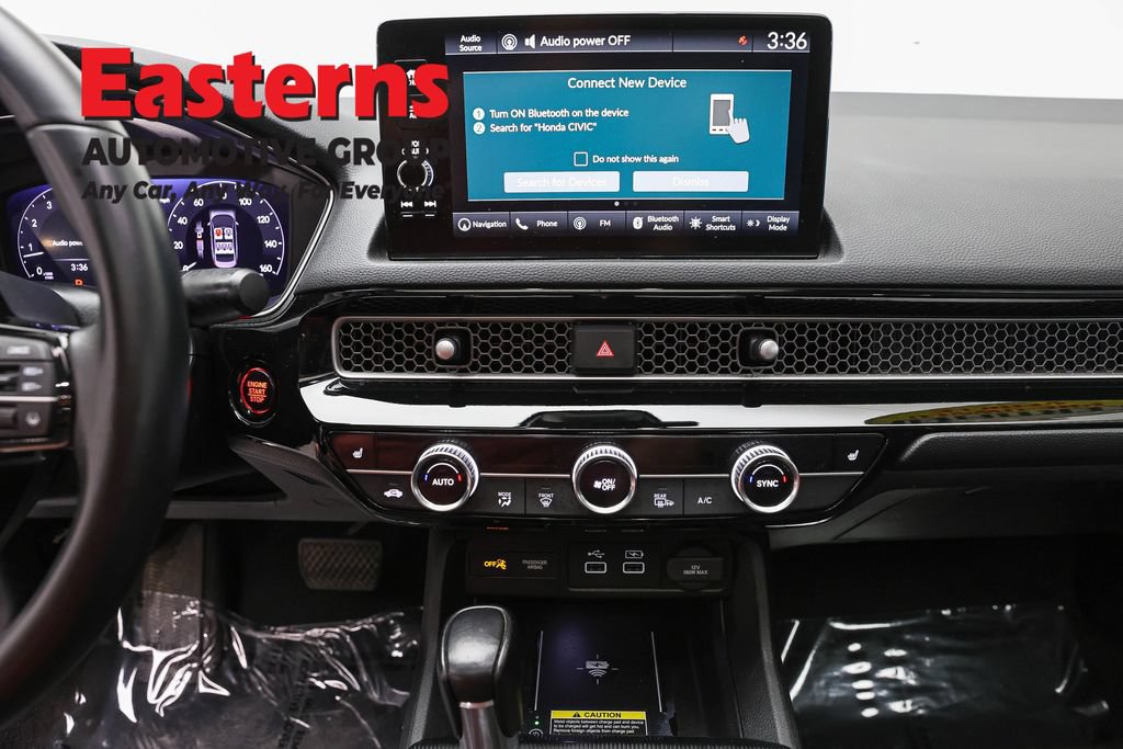 Used 2022 Honda Civic Touring image 12