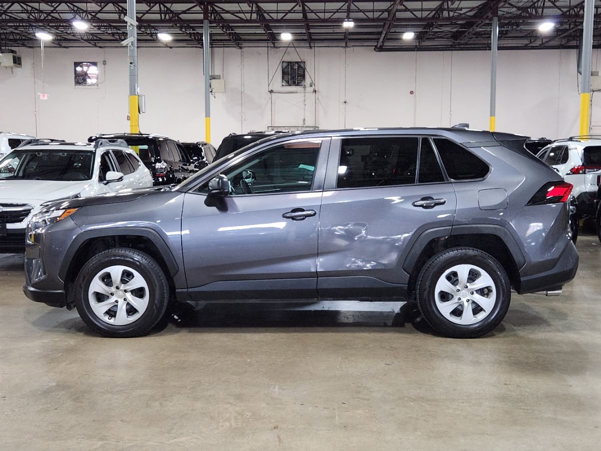 Used 2023 Toyota RAV4 LE FWD image 7