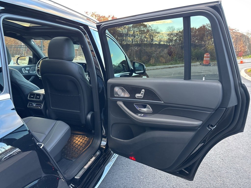 Used 2025 Mercedes-Benz GLS 450 GLS 450 image 15