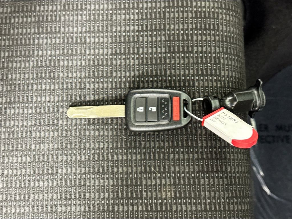 Used 2017 Honda Fit LX image 32