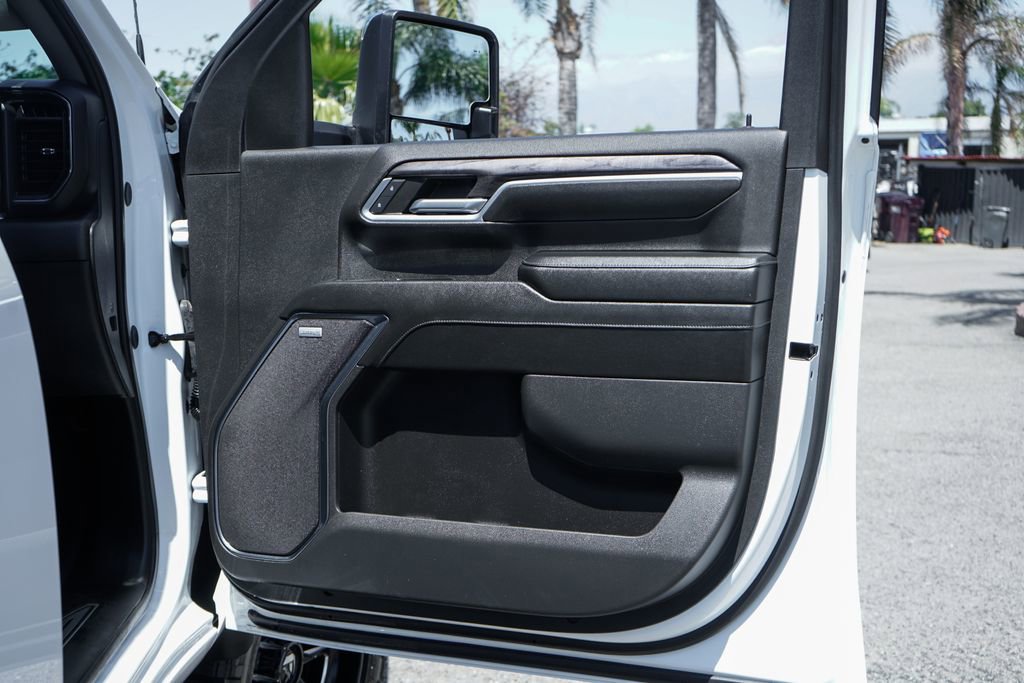 Used 2024 Chevrolet Silverado 3500 LTZ w/ LTZ Convenience Package AWD/4WD image 42