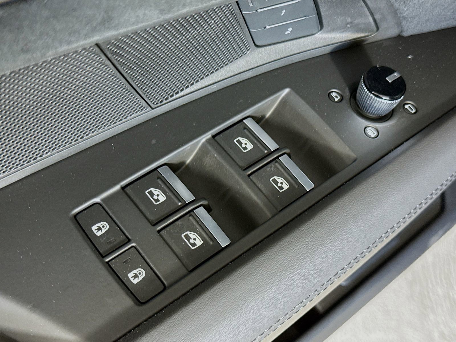 New 2026 Audi RS e-tron GT performance image 18