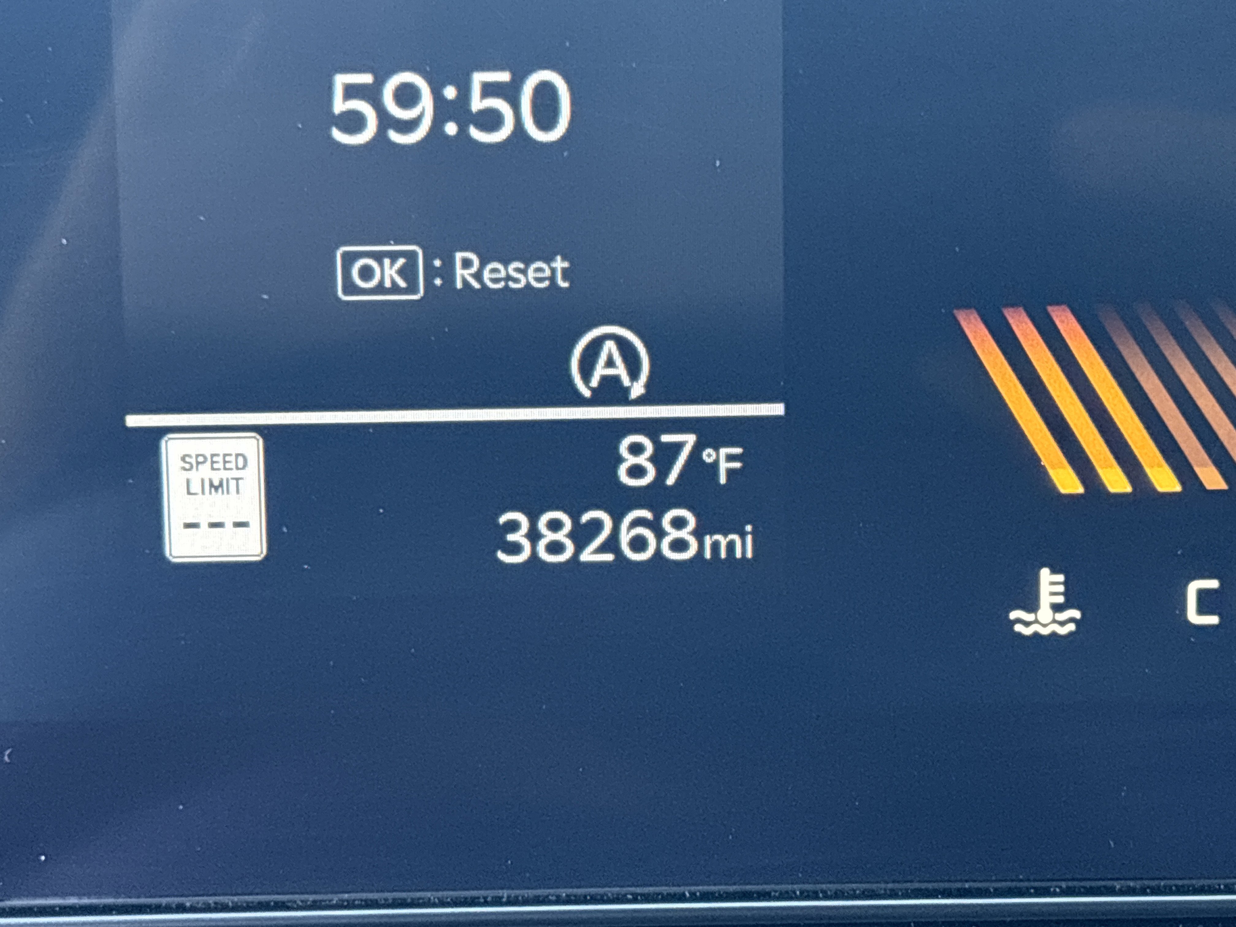 Certified 2024 Kia Sorento S FWD image 29