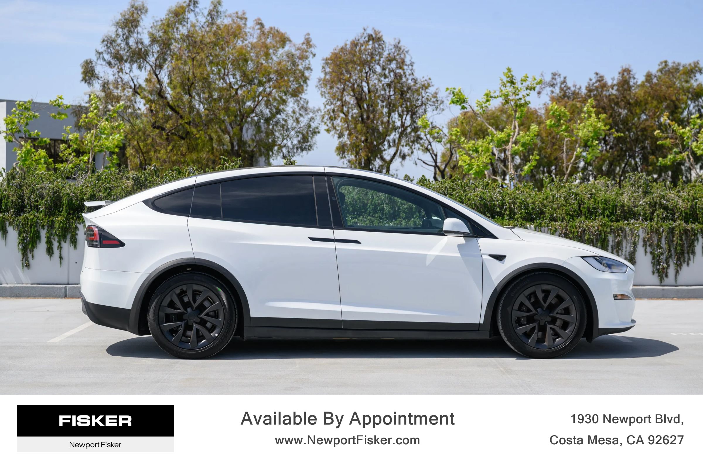 Used 2024 Tesla Model X AWD/4WD image 2