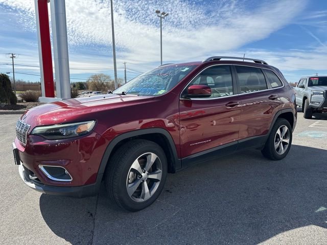 Used 2021 Jeep Cherokee Limited w/ Elite Package AWD/4WD image 3