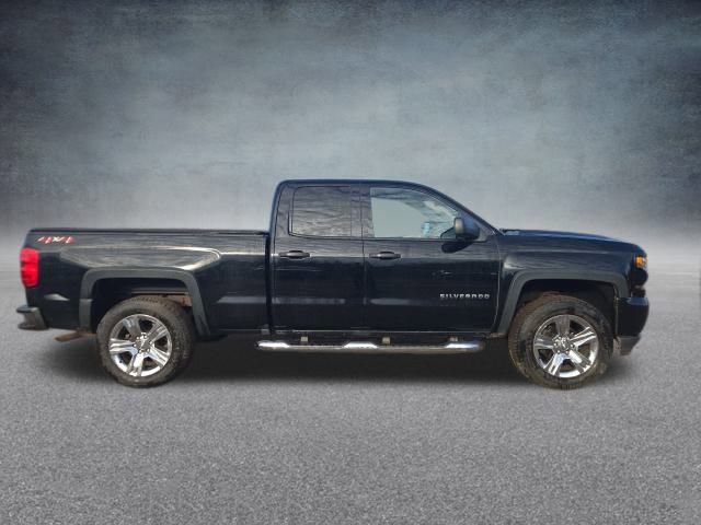 Used 2018 Chevrolet Silverado 1500 Custom w/ Custom Value Package image 14