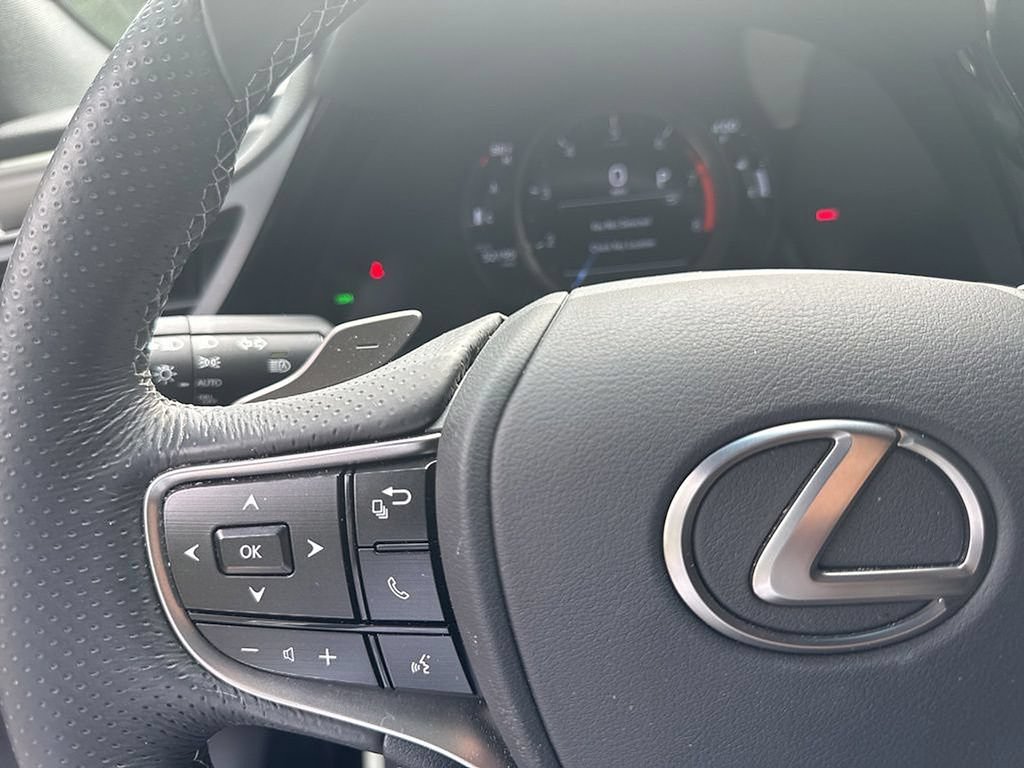 Used 2022 Lexus ES 350 F Sport w/ Accessory Package 2 FWD image 14