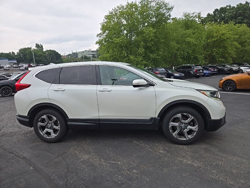 Used 2017 Honda CR-V EX image 2