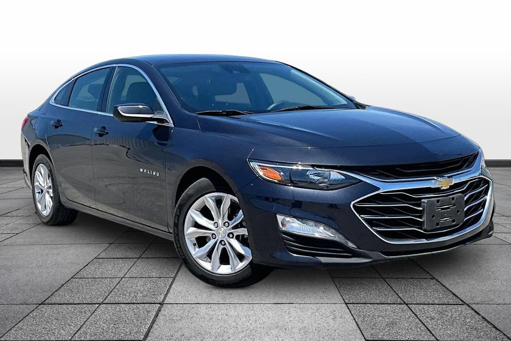 Used 2023 Chevrolet Malibu LT FWD image 2