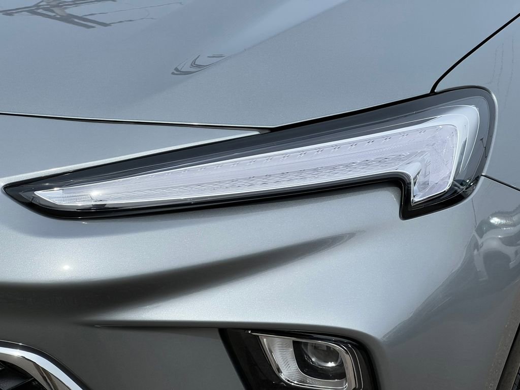 Certified 2025 Buick Encore GX Sport Touring w/ Experience Buick Package image 39