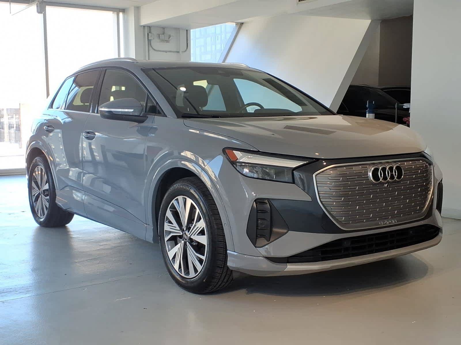 Used 2023 Audi Q4 e-tron Premium Plus w/ Premium Plus RWD image 3