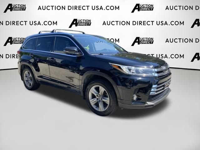 Used 2017 Toyota Highlander Limited Platinum AWD/4WD image 24